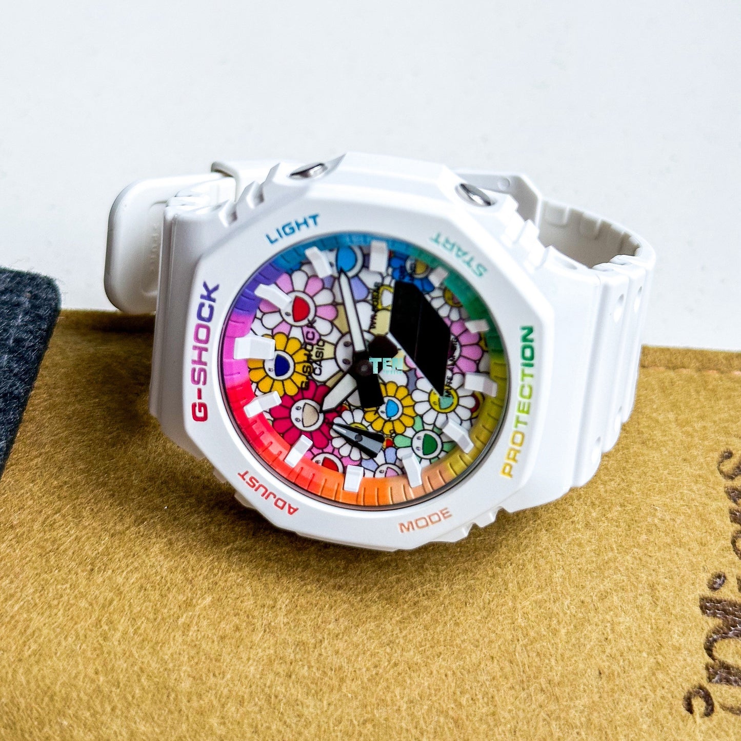 「CasiOak」 G-Shock White Rainbow Sunflower