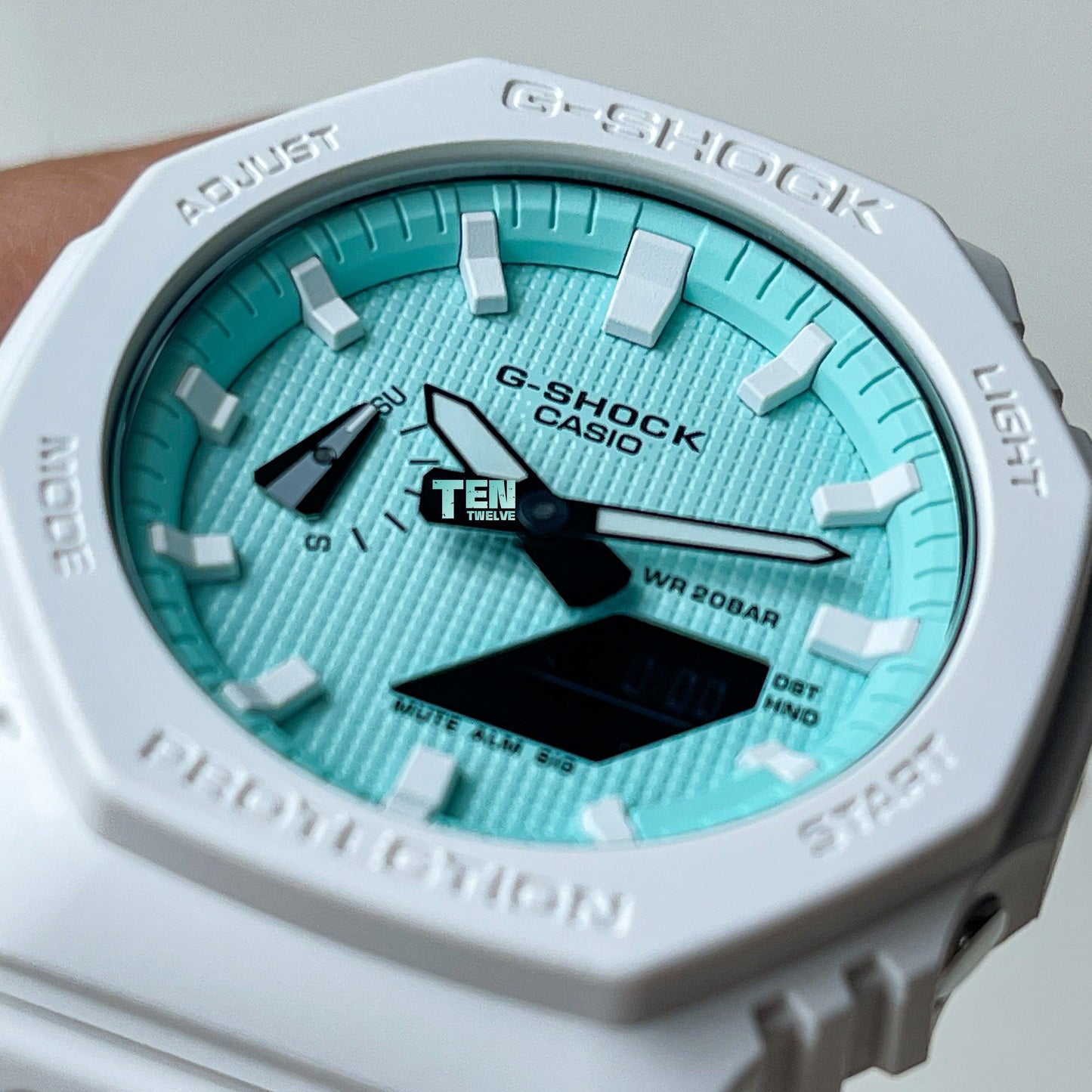 「CasiOak」 G-Shock White Turquoise Blue
