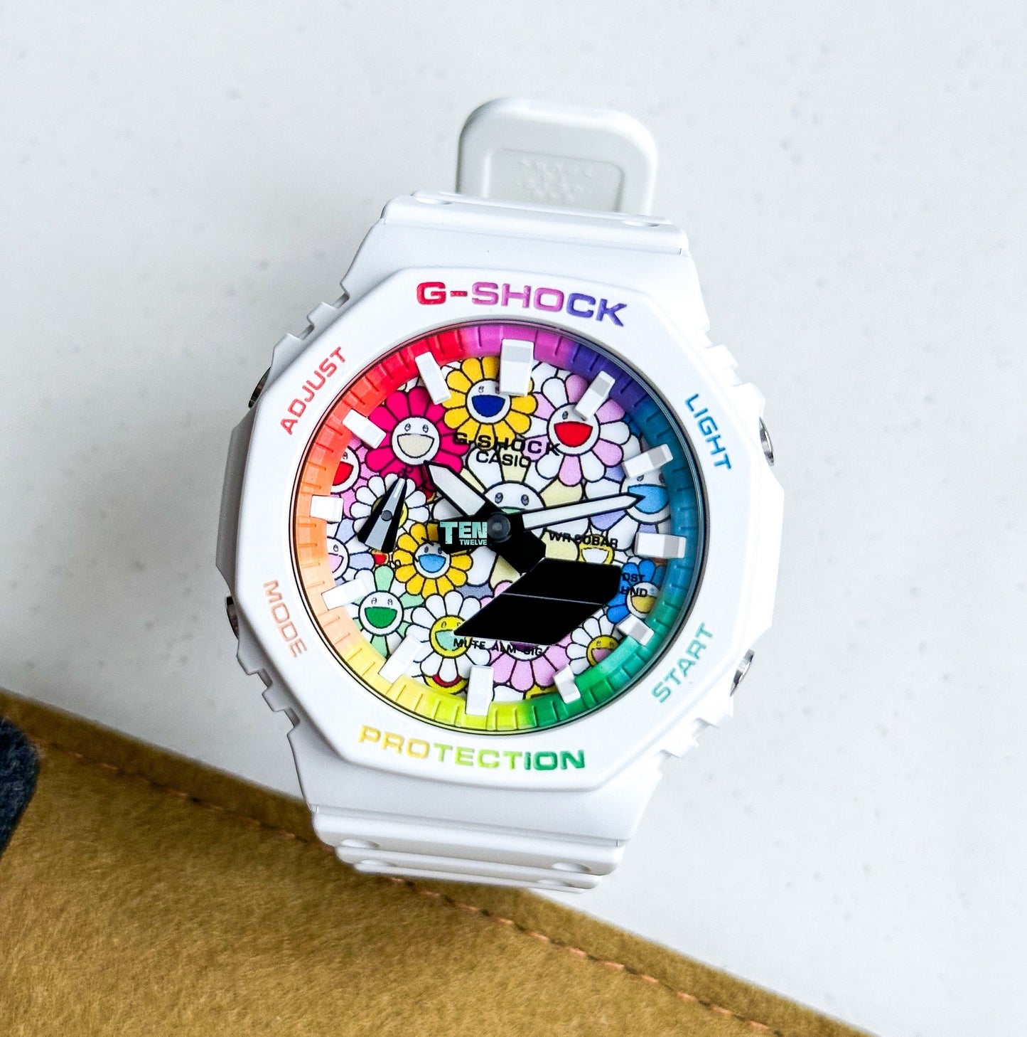「CasiOak」 G-Shock White Rainbow Sunflower